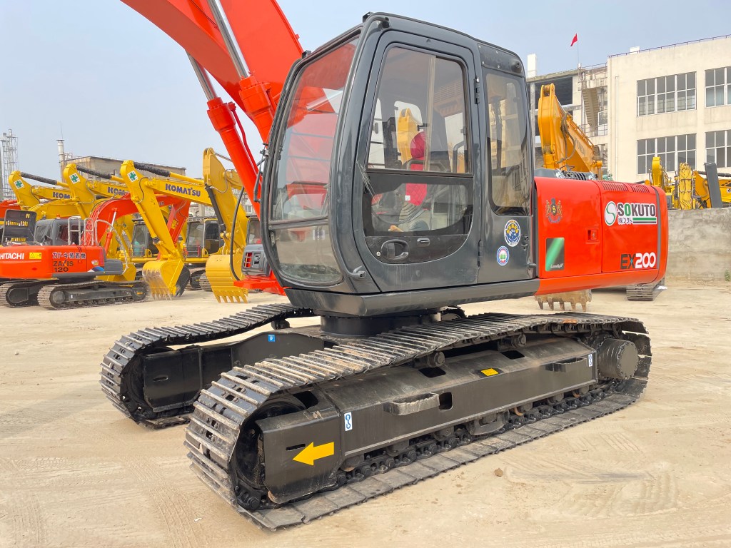 Side view of a Hitachi construction excavator 
